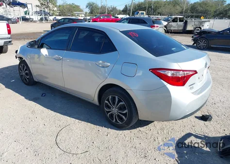 2018 Toyota Corolla L z USA, uszkodzony, nr VIN 5YFBURHE9JP776068
